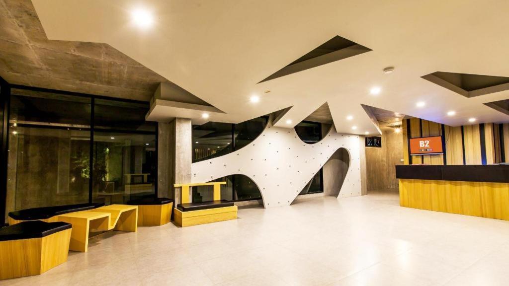 B2 Phuket Boutique & Budget Hotel Esterno foto