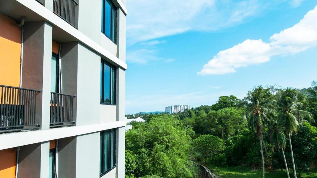 B2 Phuket Boutique & Budget Hotel Esterno foto