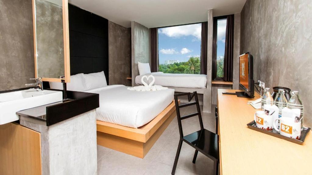 B2 Phuket Boutique & Budget Hotel Esterno foto