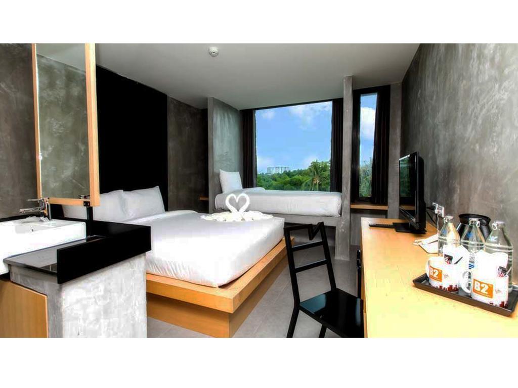 B2 Phuket Boutique & Budget Hotel Esterno foto