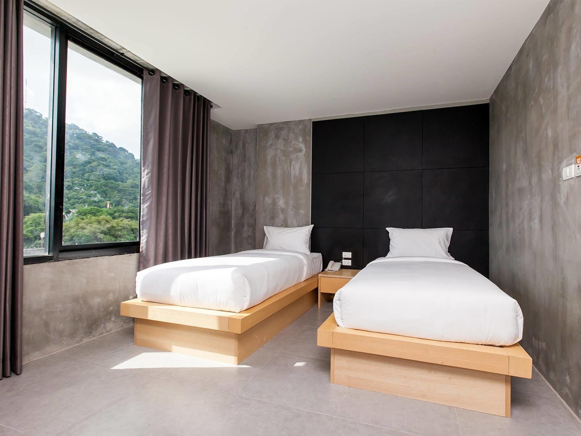 B2 Phuket Boutique & Budget Hotel Esterno foto